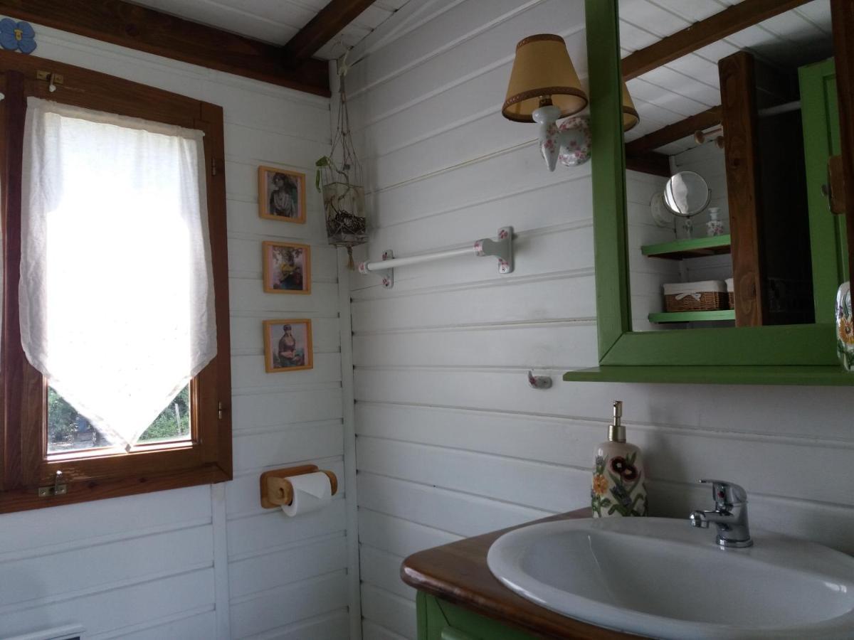 Roulotte Fleur Des Champs Villa Sigalens Dış mekan fotoğraf