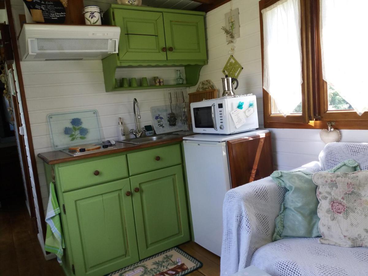 Roulotte Fleur Des Champs Villa Sigalens Dış mekan fotoğraf