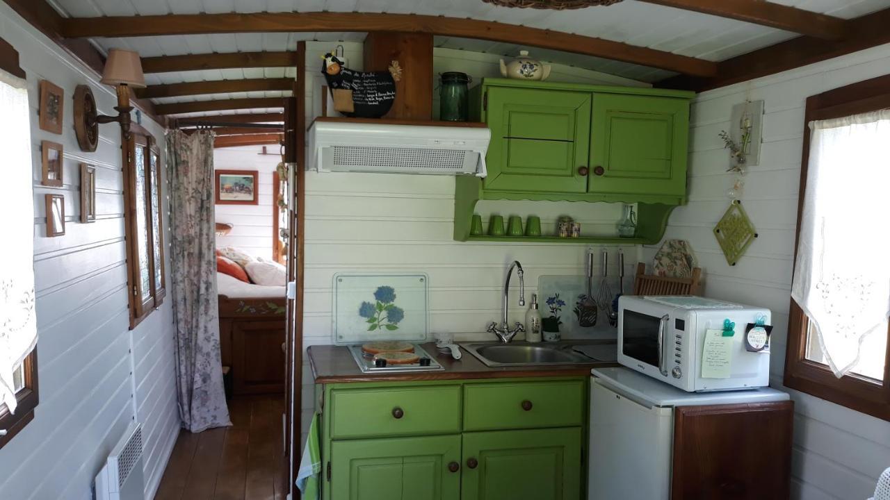 Roulotte Fleur Des Champs Villa Sigalens Dış mekan fotoğraf