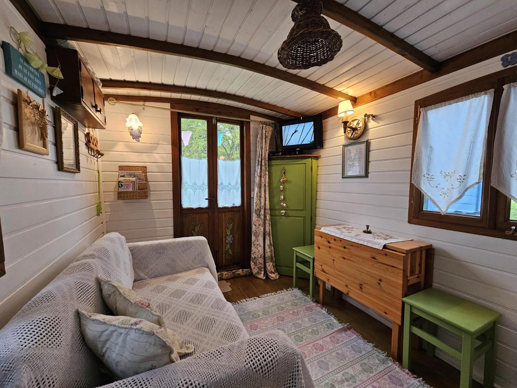 Roulotte Fleur Des Champs Villa Sigalens Dış mekan fotoğraf